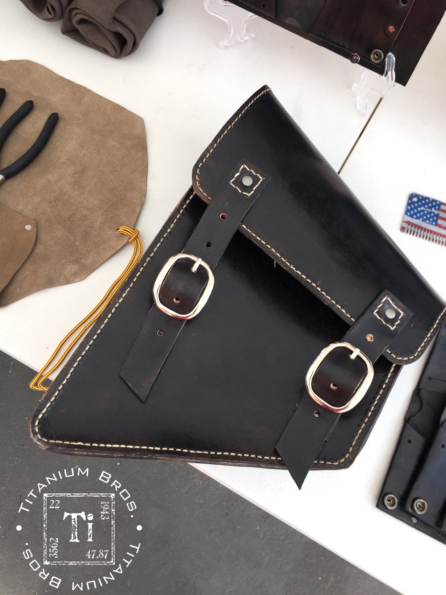 Softail Swingarm/Rigid Frame Handmade Leather Tool Bag